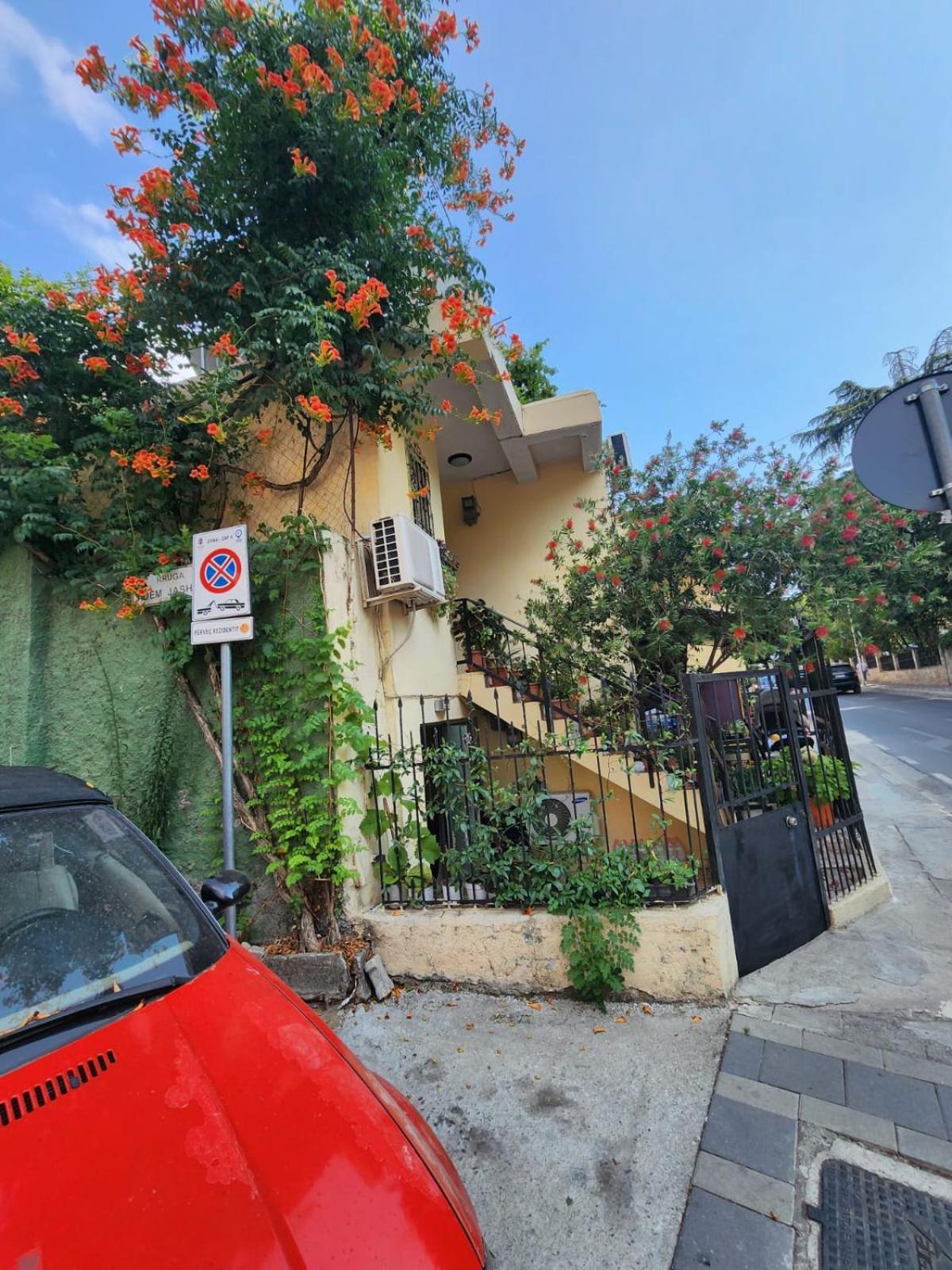 Tirana'S Best Stay! ภายนอก รูปภาพ
